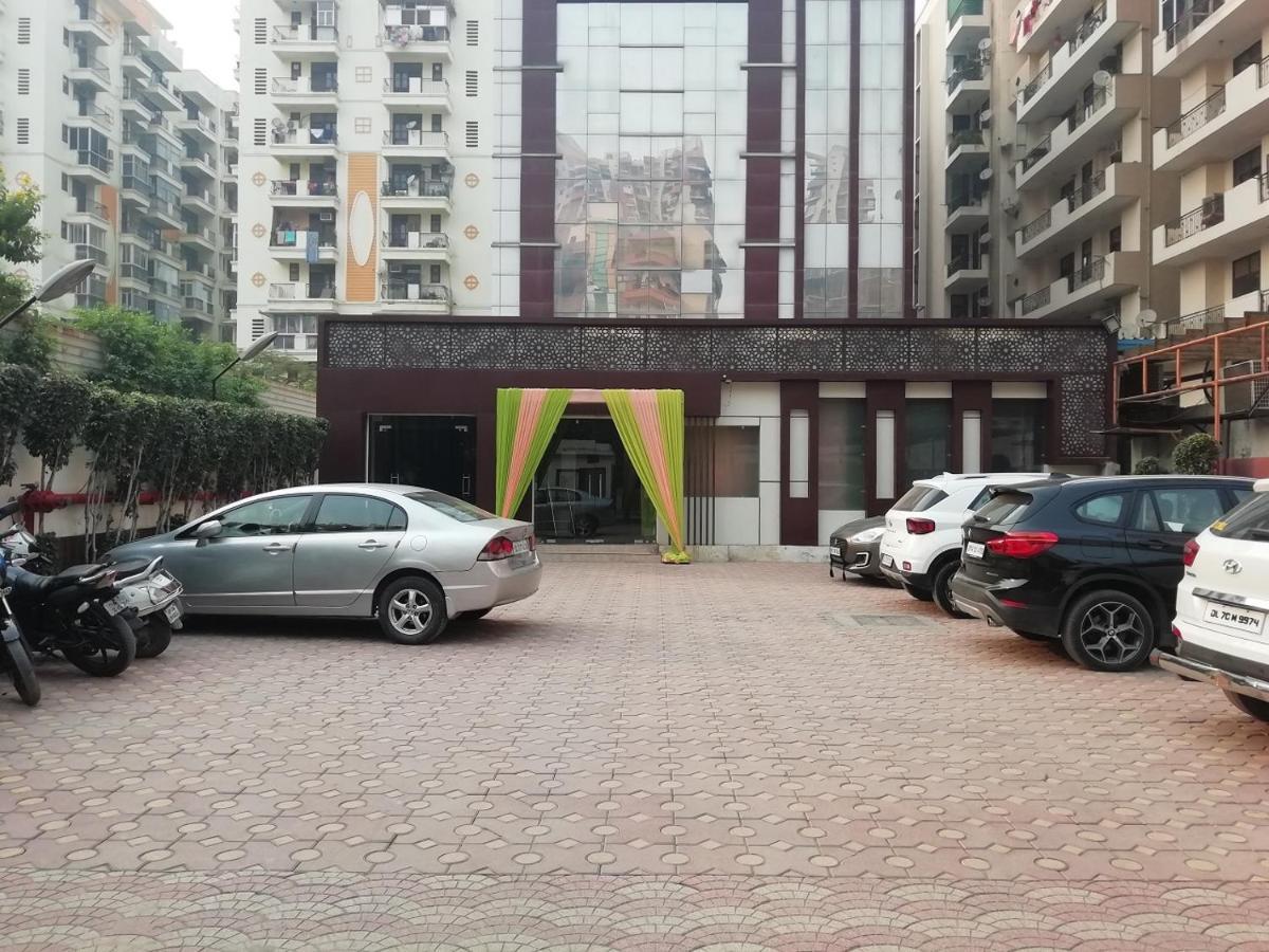 Genx Le Crescent Ghaziabad Otel Dış mekan fotoğraf