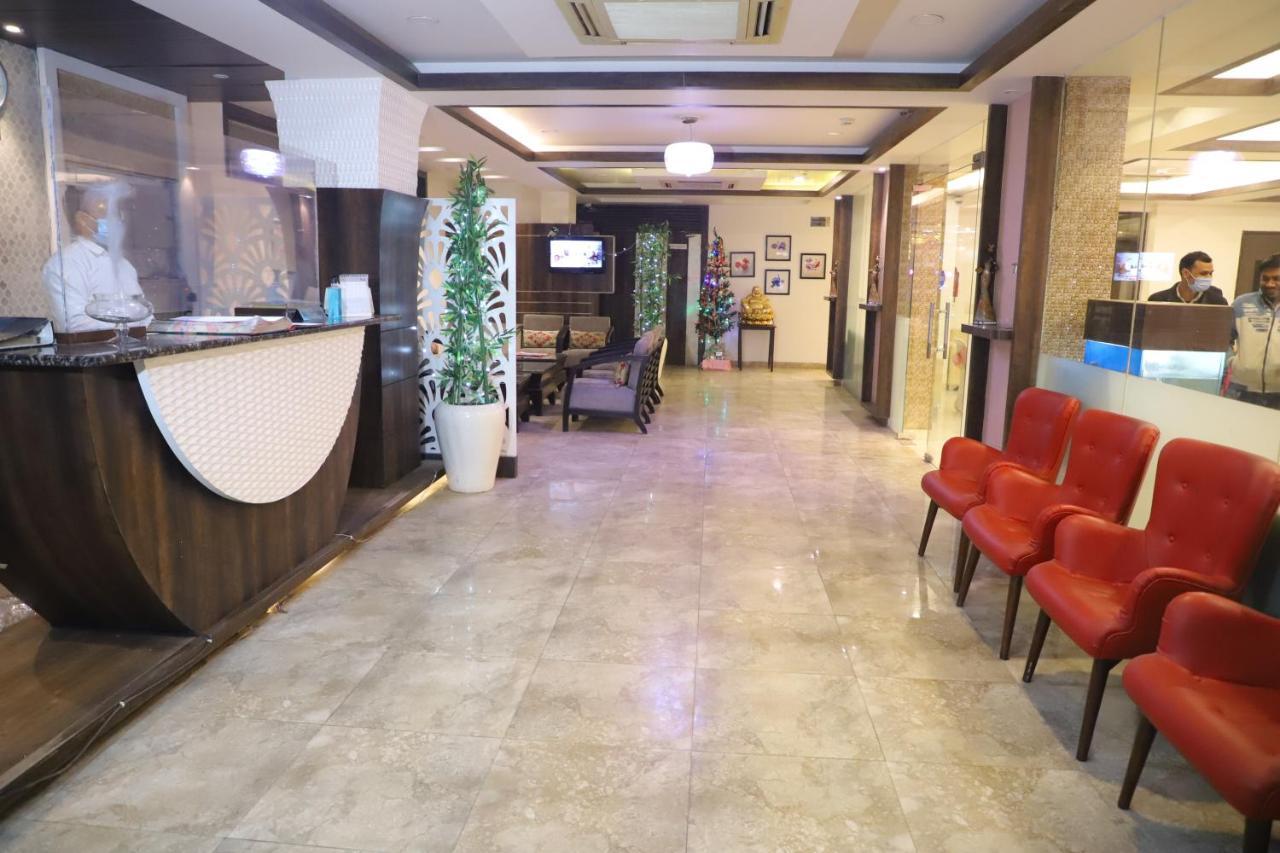 Genx Le Crescent Ghaziabad Otel Dış mekan fotoğraf
