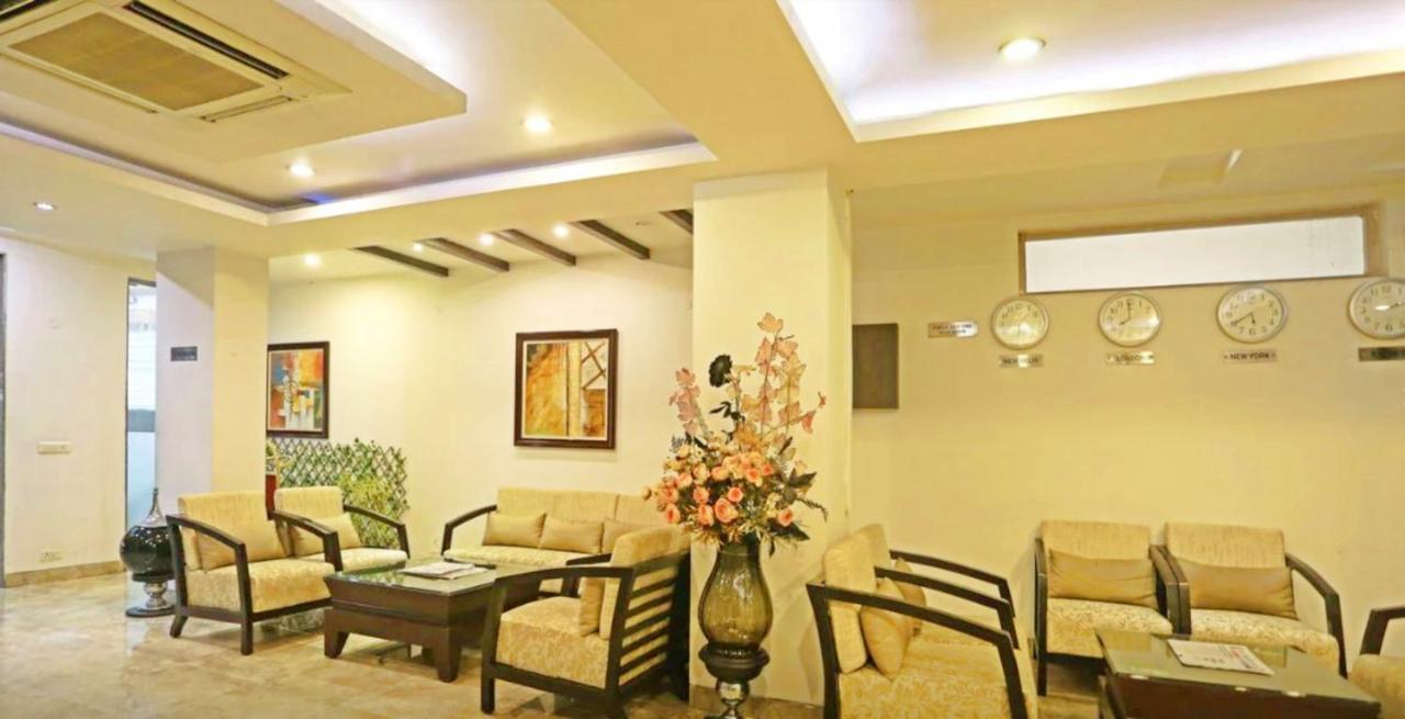 Genx Le Crescent Ghaziabad Otel Dış mekan fotoğraf