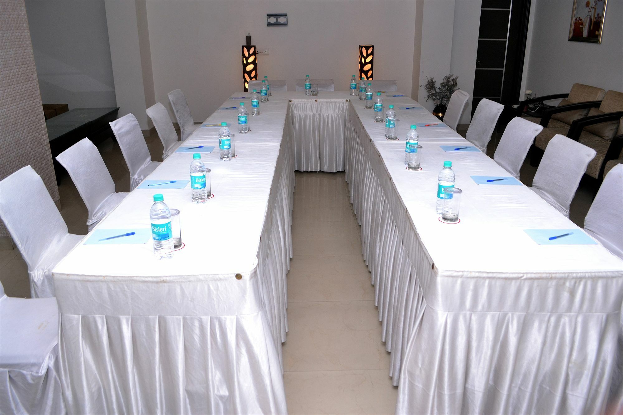 Genx Le Crescent Ghaziabad Otel Dış mekan fotoğraf