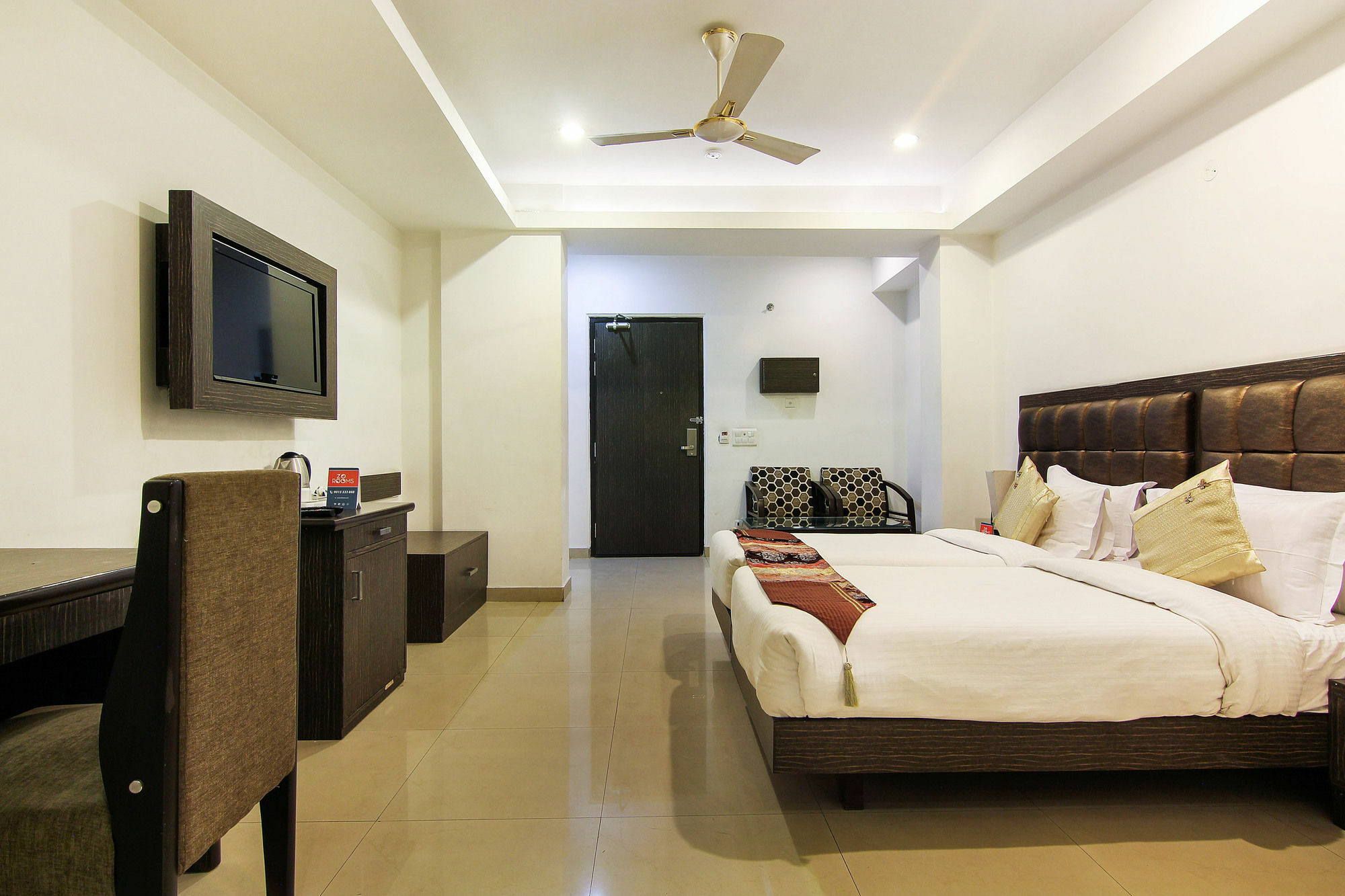 Genx Le Crescent Ghaziabad Otel Dış mekan fotoğraf
