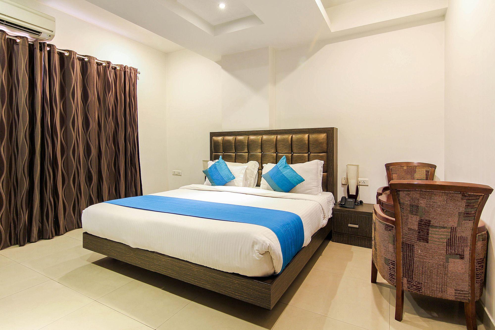 Genx Le Crescent Ghaziabad Otel Dış mekan fotoğraf